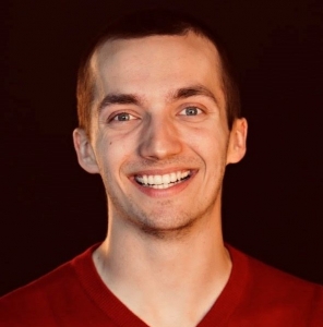 Mantas G Headshot 3